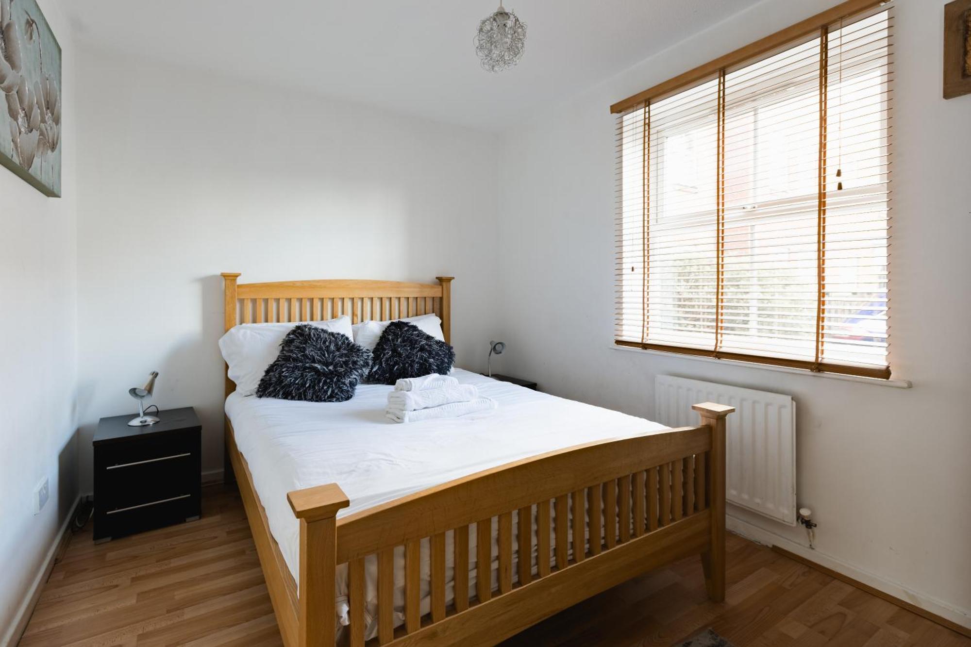 Hullidays Victora Dock- Refurbished 2024 Apartment Kingston upon Hull Bagian luar foto