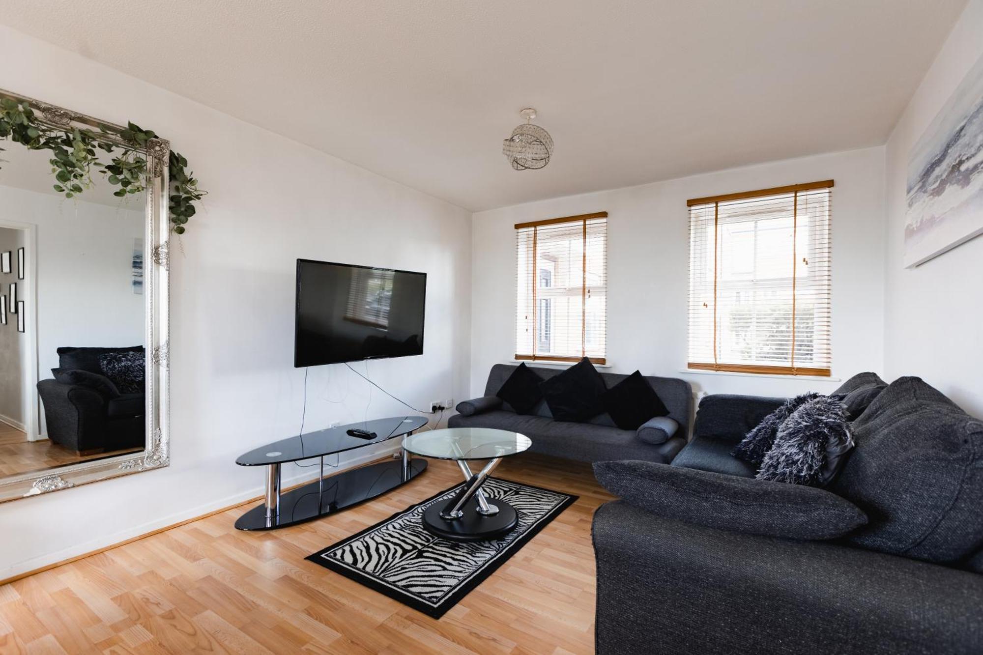 Hullidays Victora Dock- Refurbished 2024 Apartment Kingston upon Hull Bagian luar foto